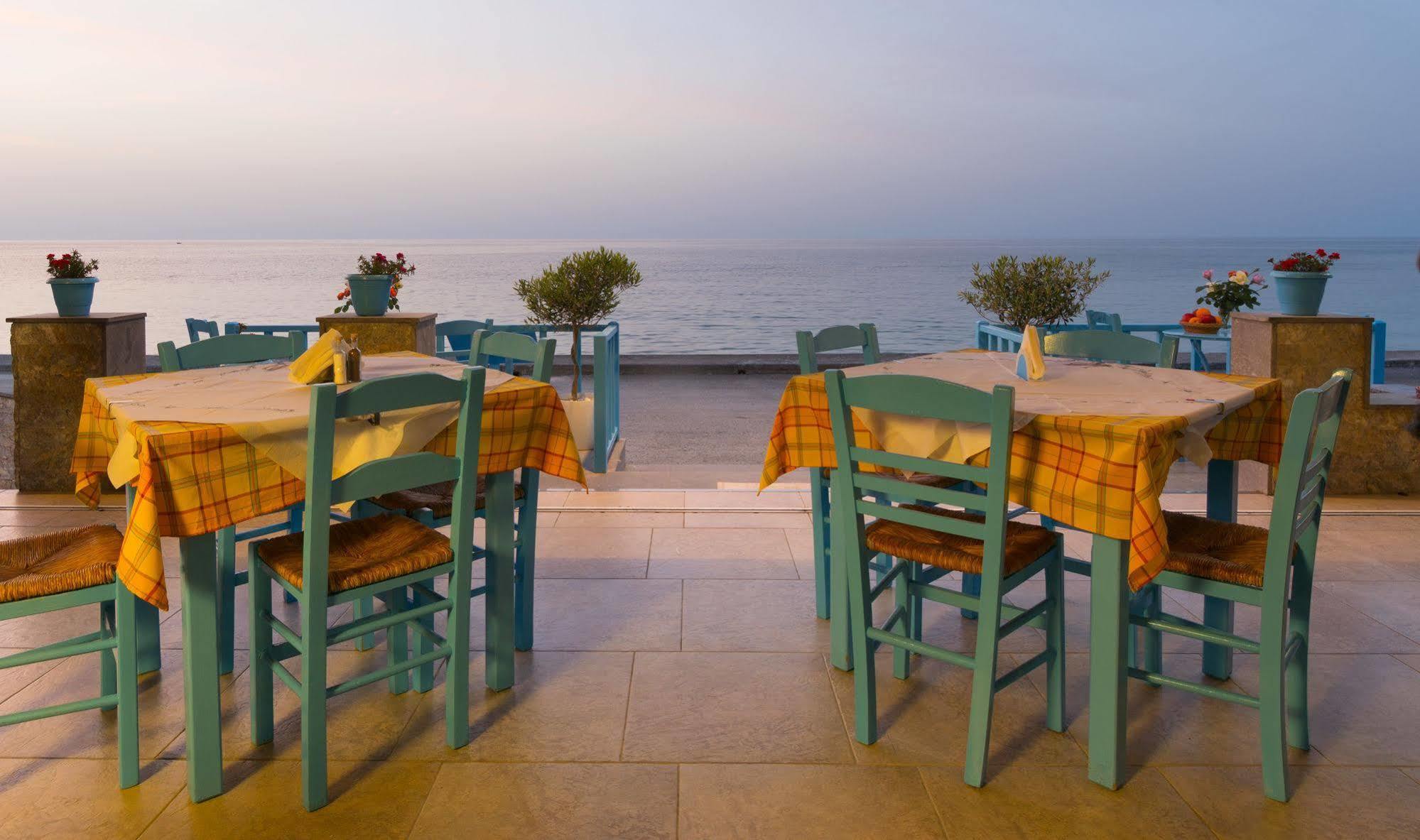 Socrates Apartmens & Restaurant Милатос Экстерьер фото